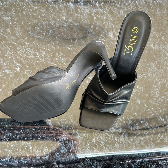 NIB Rouge Helium Mules 8 1/2 - Picture 2 of 5